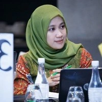 Dr. Ismia Unasian Sari, S.Pd, M.Pd